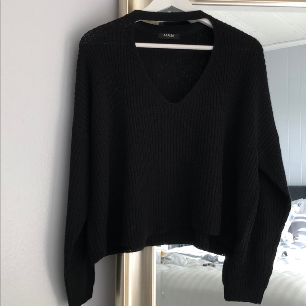 AZALEA SF CUTOUT SWEATER